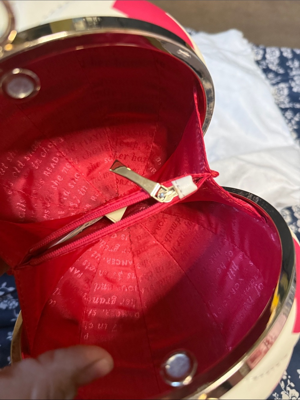 Betsey Johnson Red and Cream Hot Air Balloon Clutch - Picture 4 of 4